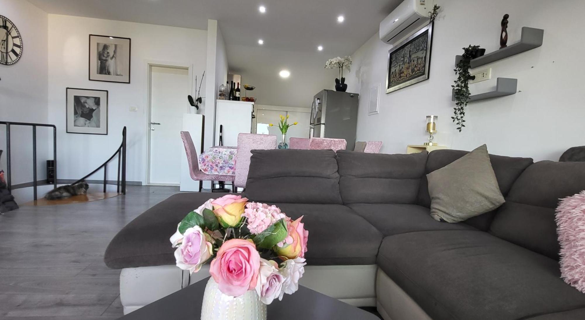 Apartment D & N Каштела Экстерьер фото