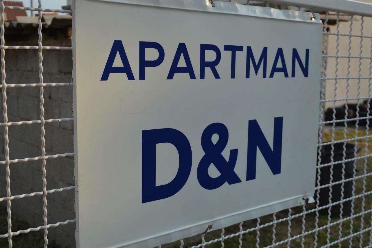 Apartment D & N Каштела Экстерьер фото